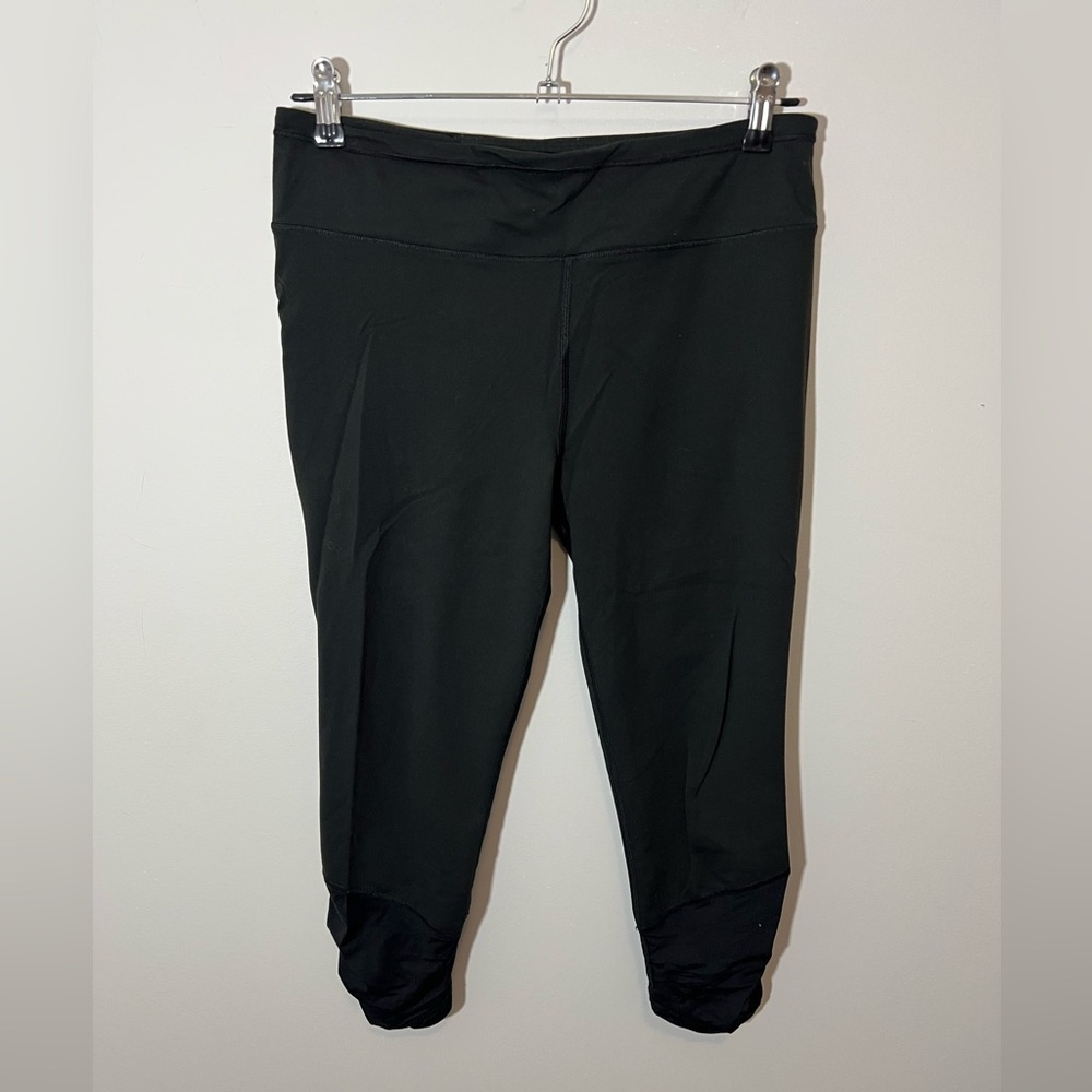 VSX Ruched Capri Leggings